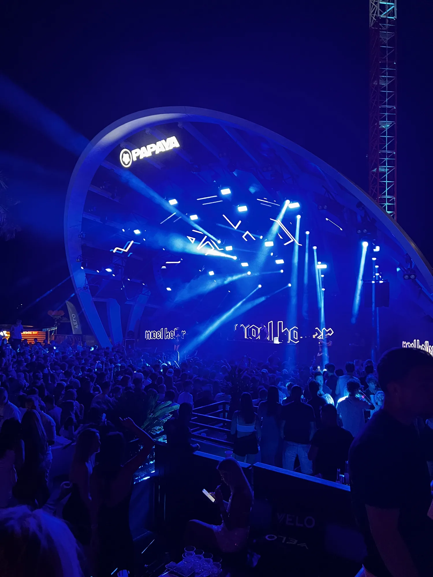 Papaya beach club main stage